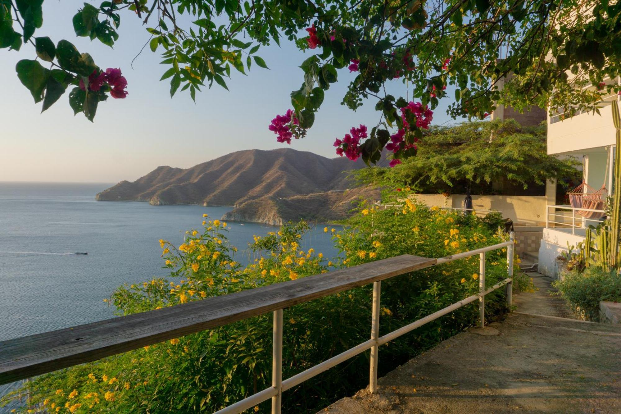 Casa Babel Taganga Hotel Santa Marta  Exterior photo