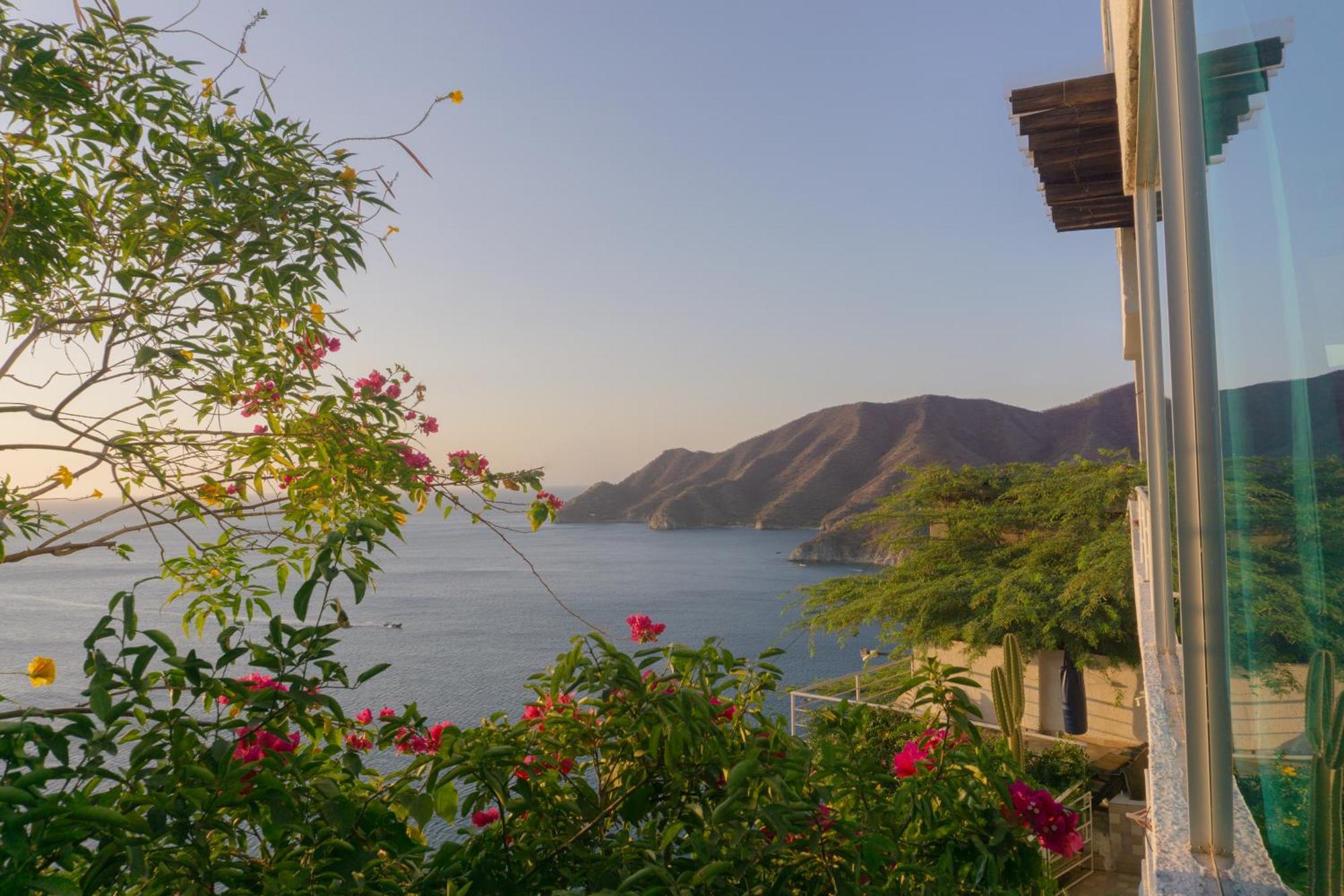 Casa Babel Taganga Hotel Santa Marta  Exterior photo