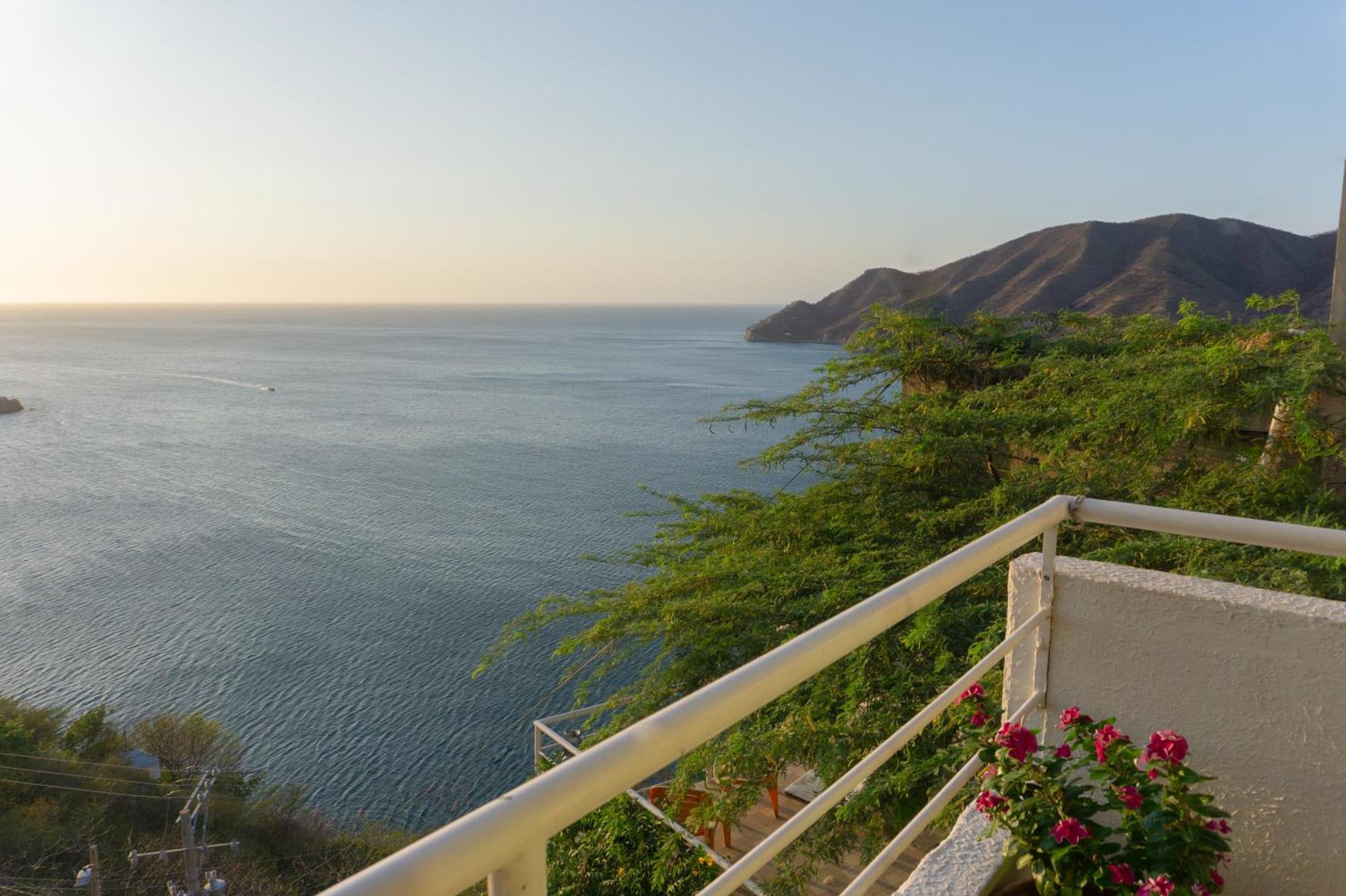 Casa Babel Taganga Hotel Santa Marta  Exterior photo